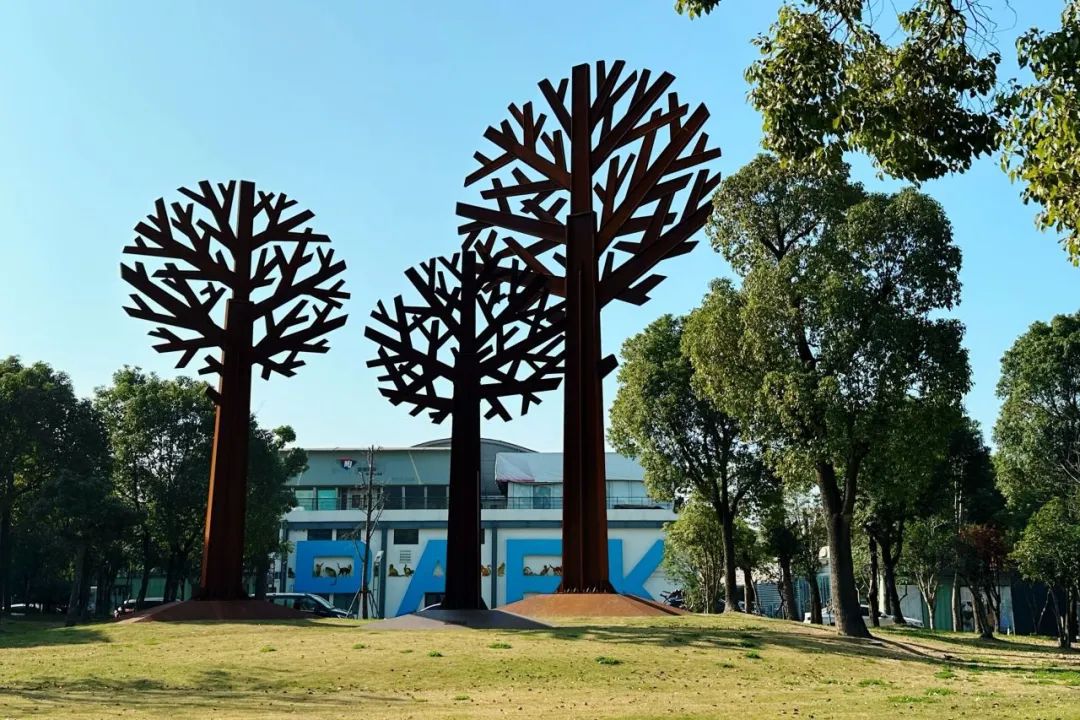 来宝山开启一场“雕塑”之旅(图1)