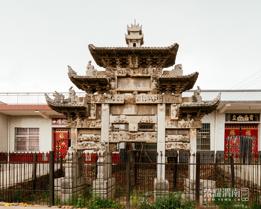 九游体育：【陕西文物览】古建筑——渭南信义石牌坊(图1)