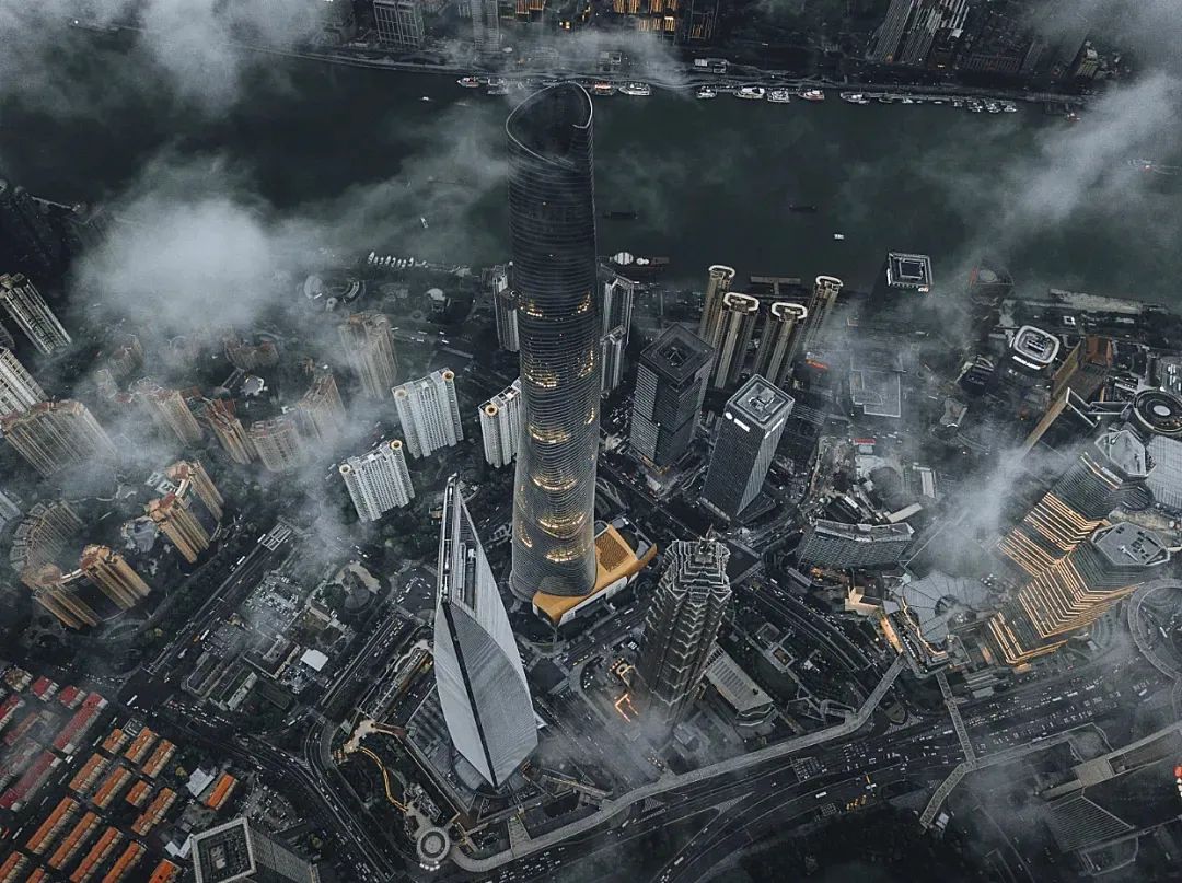 成都「封面级」豪宅横空出世这一次硬控全场！(图2)