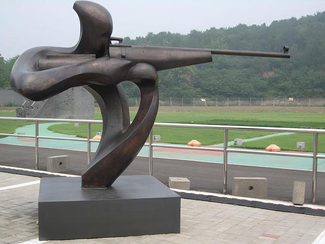 魏小杰：用雕塑与世界沟通(图4)