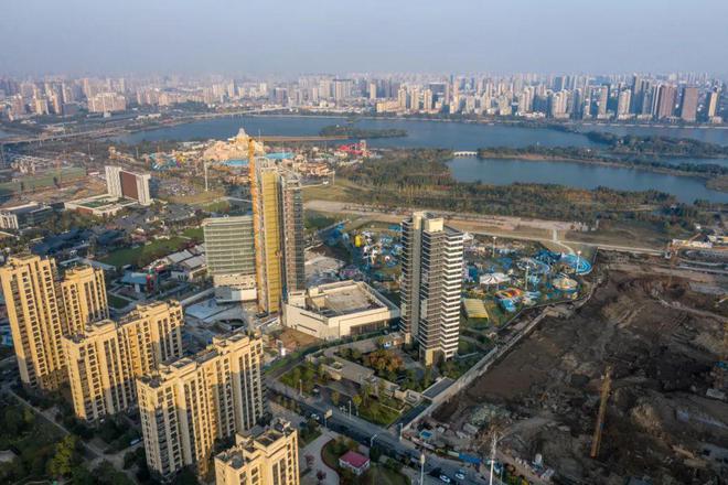 九游体育网站：华侨城欢乐象湖售楼处电话→售楼中心网站→楼盘百科详情！(图3)