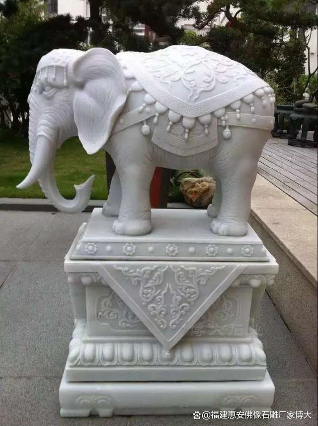 九游体育：公司门前的石雕大象：吉祥与力量的象征（多图欣赏）(图5)