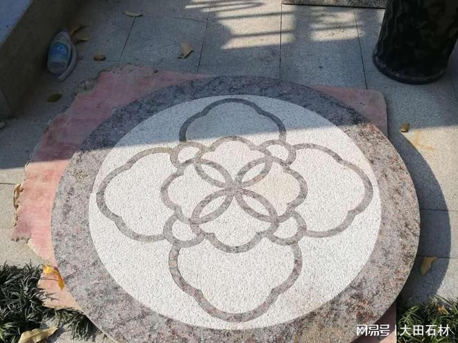 九游体育：石雕选择花岗岩石材种类及雕刻工艺(图4)