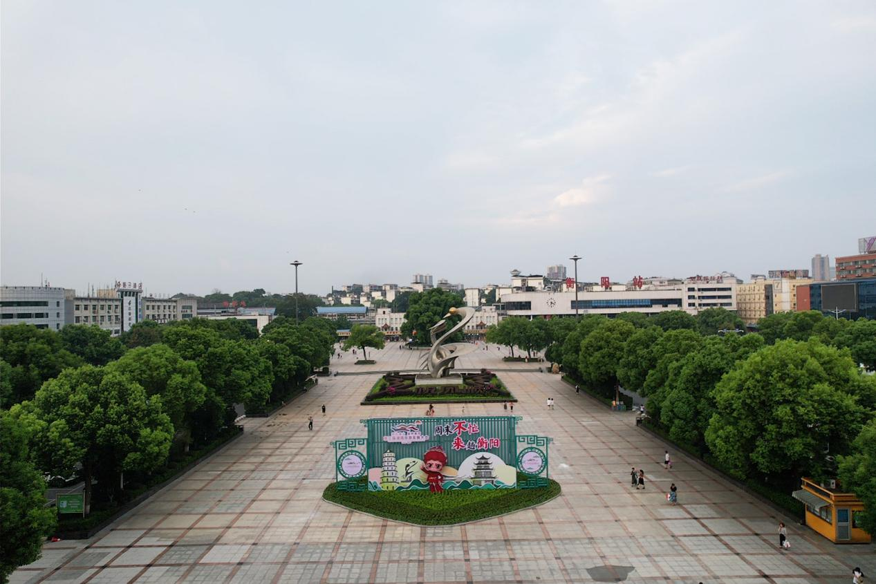 九游体育：“城市客厅”焕新颜“华丽转身”迎宾客(图3)