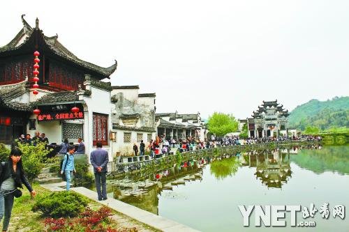 成龙事件折射古建保护之忧：徽派古建正烂掉(图2)