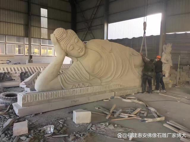 北方石雕卧佛：粗犷豪放的艺术风格(图3)
