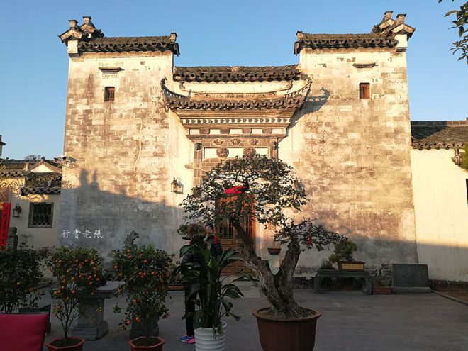 古建筑会说话徽派民居里的三雕艺术石雕宏村篇(图1)