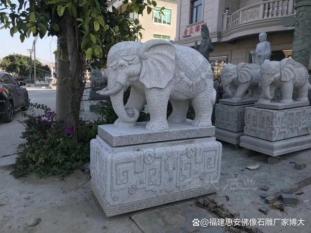 九游体育：别墅石雕大象：如何摆放才能彰显主人品味（多图欣赏）(图6)