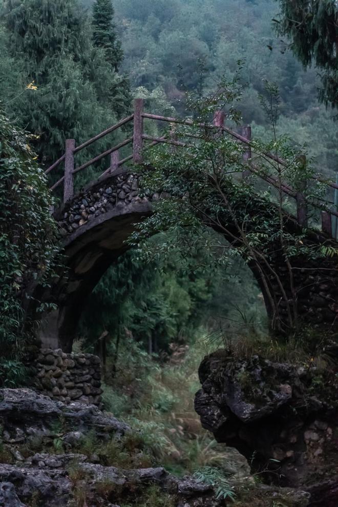 九游体育网站：四川东部必去千年古城探秘传说中古賨国都城品尝特色水八块(图60)