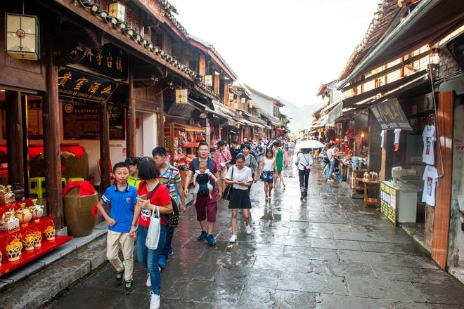 九游体育：贵州此古镇门票10元四处都是古朴典雅的建筑适合夏季去避暑(图5)