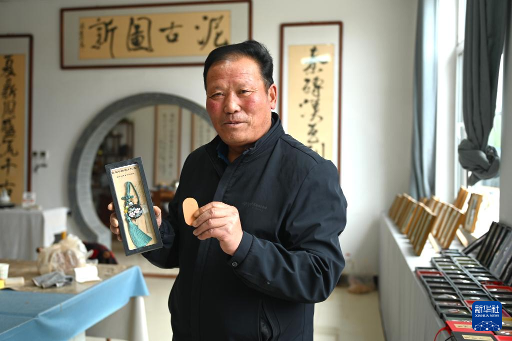 文化中国行｜宁夏隆德：魏氏砖雕匠心相传(图4)