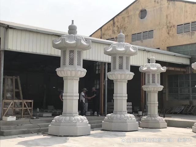 园林石雕灯笼：为自然景致增添一抹人文色彩（多图欣赏）(图4)