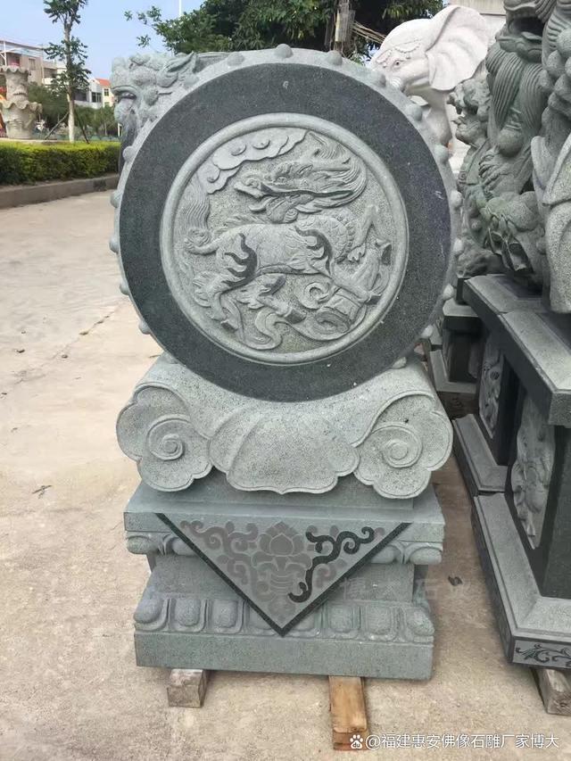 寺庙石雕门鼓石：宗教氛围的营造者（多图欣赏）(图1)
