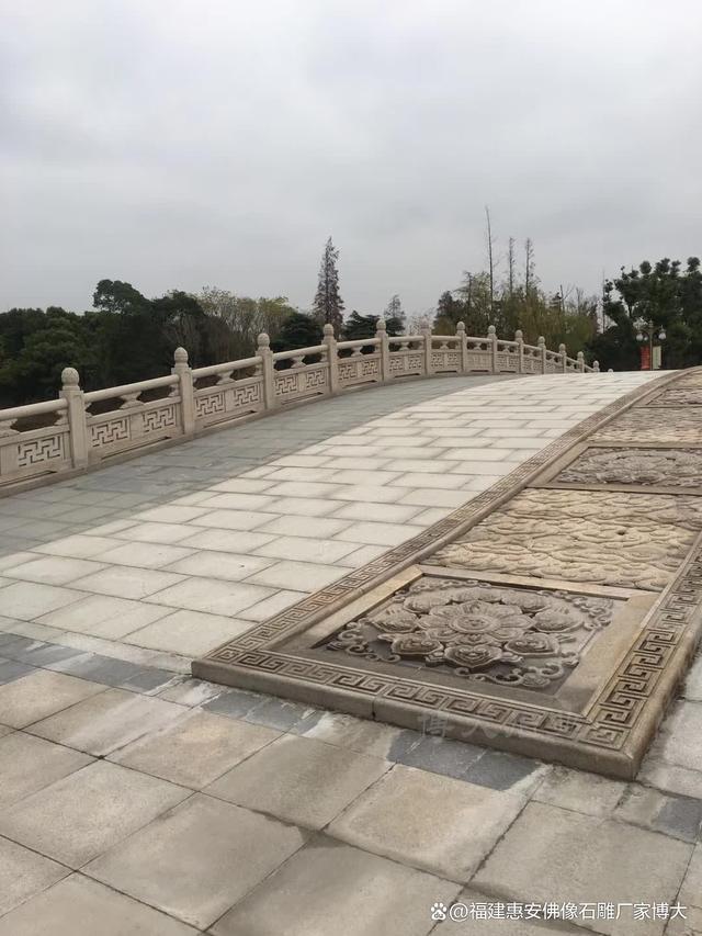 寺庙庭院石雕栏杆：营造静谧与禅意的空间（多图欣赏）(图3)