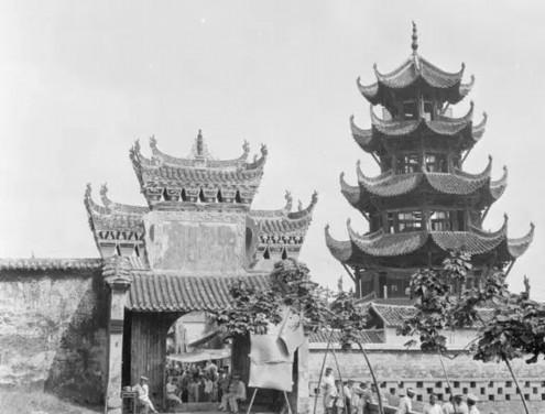 一百多年前外国人镜头下的重庆100多年前的重庆竟如此发达(图5)