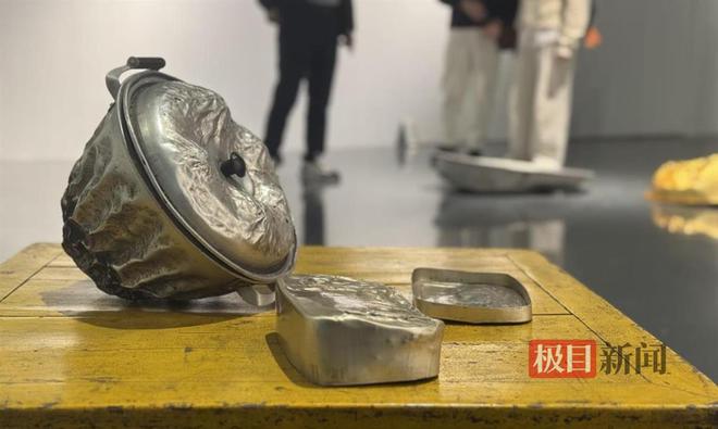 九游体育：一旦雕塑家“去散步”这个步散得不一般(图2)