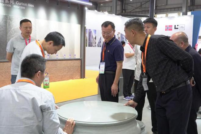 重庆青沙石业亮相南安国际石博会引领青石新发展(图3)