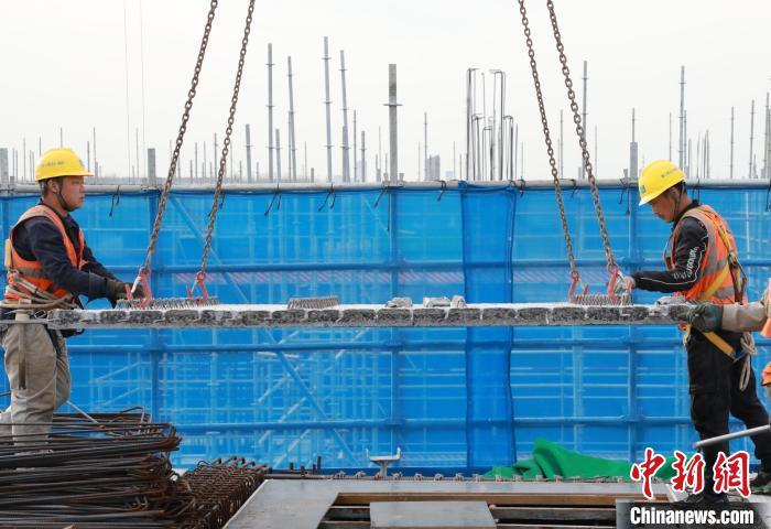 九游体育网站：踏访济南起步区：首座大型城市公园加速成形(图3)