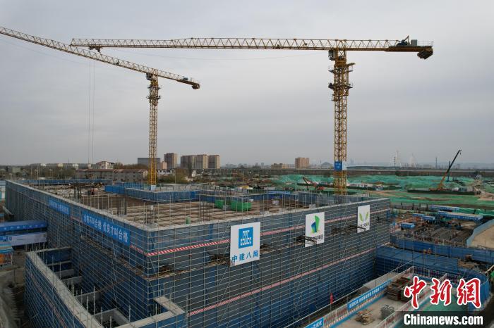 九游体育网站：踏访济南起步区：首座大型城市公园加速成形(图2)