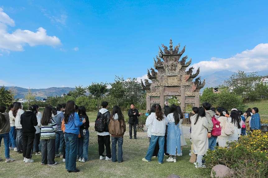 雅安市大学生赴汉源县开展乡村振兴三下乡暨研学调研活动(图2)