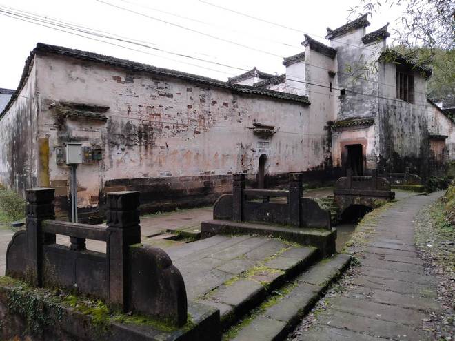 安徽一幢清朝老宅遭拆迁主家心痛无奈最后被美国人125亿买走(图7)