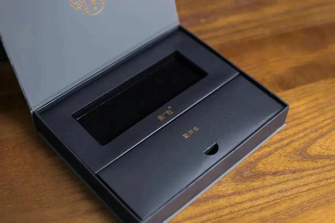 九游体育：当非遗美学走进生活品嘉祥木雕里的中式浪漫(图15)