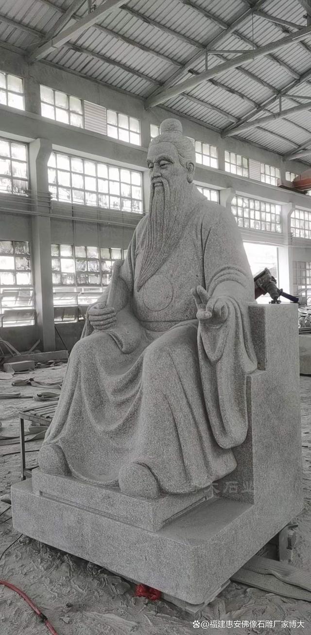 石雕名人半身像：精湛技艺再现伟人风采(图3)