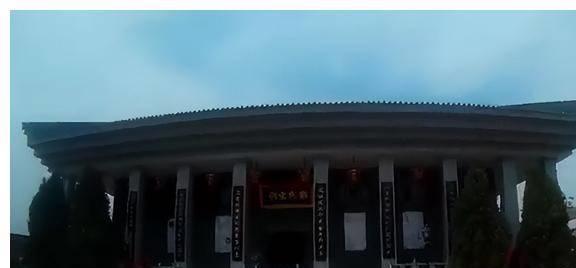 九游体育网站：新郑市郑老庄郑氏宗祠中原地区难得一见的宗祠(图3)