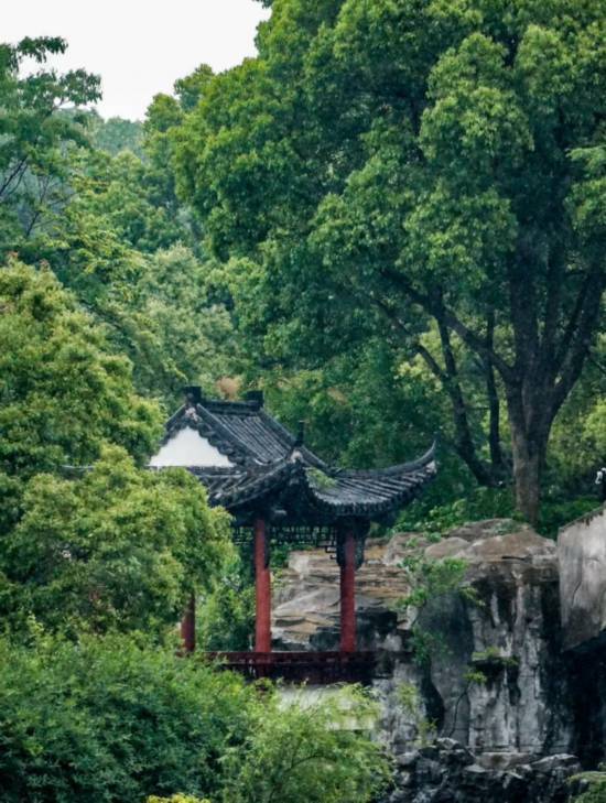 长三角铁路的“两条环线”串起这些沿途风景(图33)
