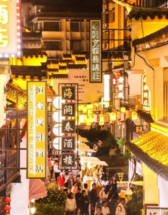 长三角铁路的“两条环线”串起这些沿途风景(图26)