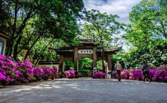 长三角铁路的“两条环线”串起这些沿途风景(图38)
