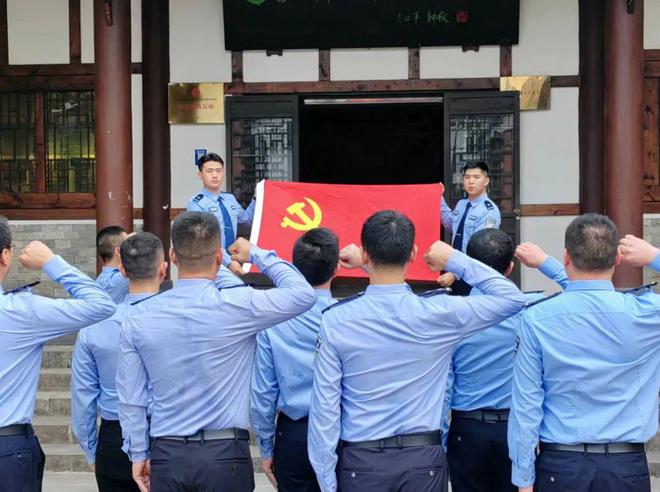 守护石桥镇传承红军情(图2)