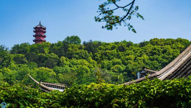 刷屏了！融于山水的美学封面就在人民路！(图4)