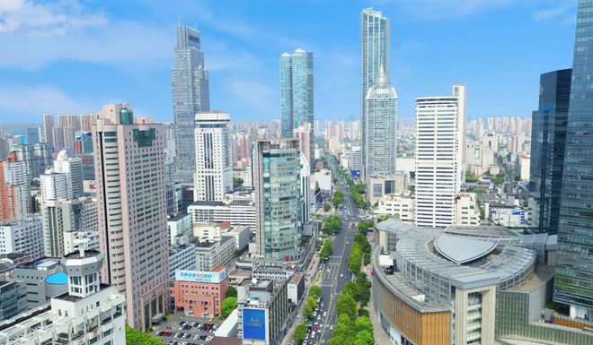 刷屏了！融于山水的美学封面就在人民路！(图12)