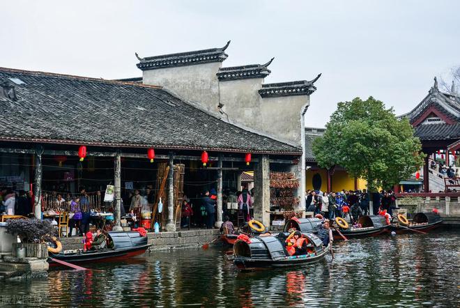 九游体育网站：过年旅行可去的六个旅行地个个都有味可以每年去一个(图11)