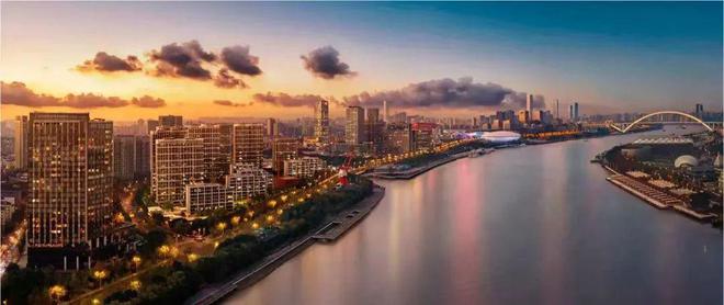 ®保利世博天悦保利世博天悦售楼处最新发布：双面江景时代豪宅(图3)