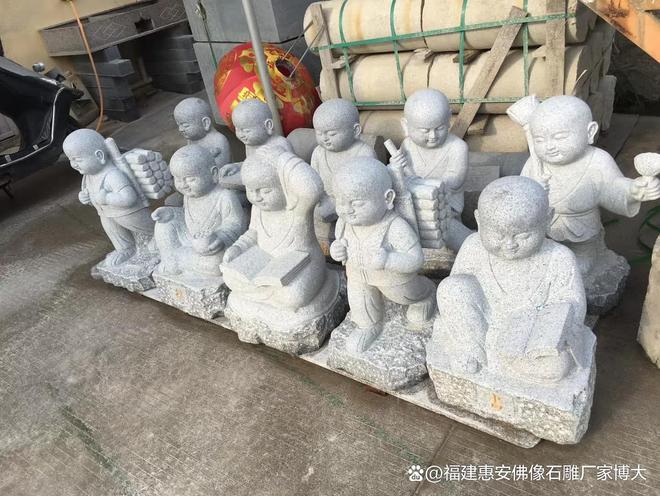 石雕小沙弥：匠心雕琢传承佛教文化(图3)