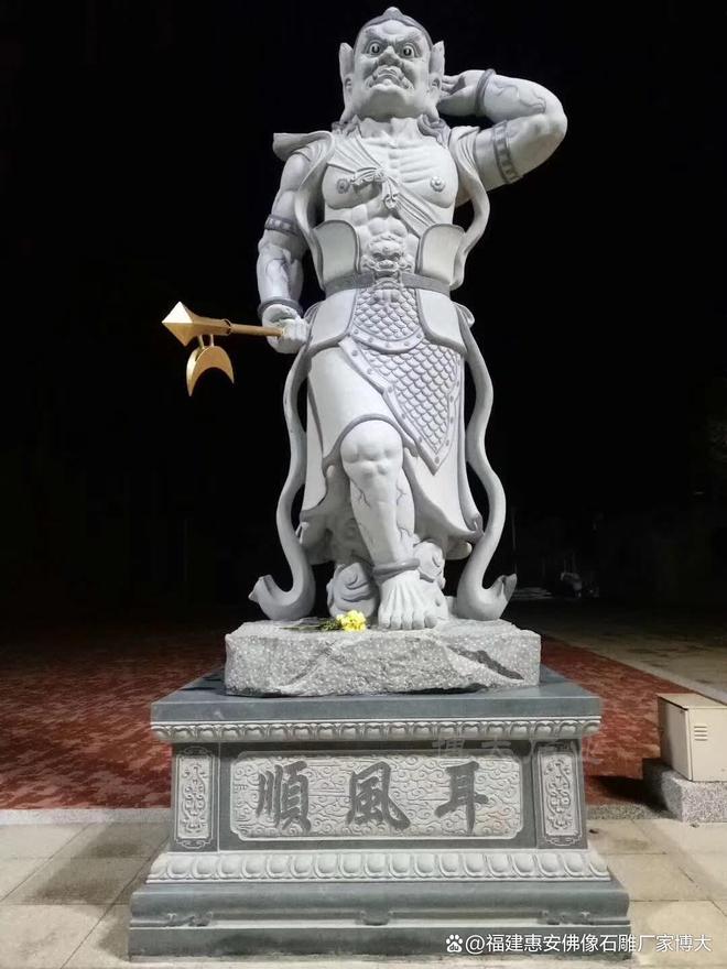 妈祖雕刻作品欣赏：传统与创新的碰撞(图1)