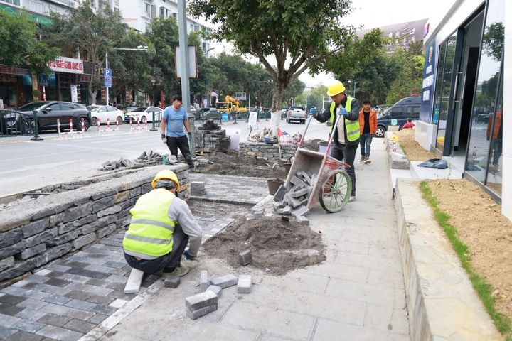 九游体育：加快进程！黄果树旅游区重点项目建设稳步推进(图4)