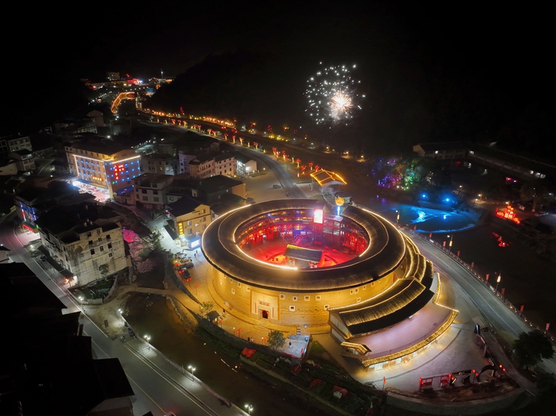 福建龙岩：土楼年味浓(图2)