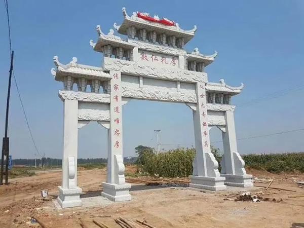 雕塑艺术在建筑中起着画龙点睛的作用(图1)