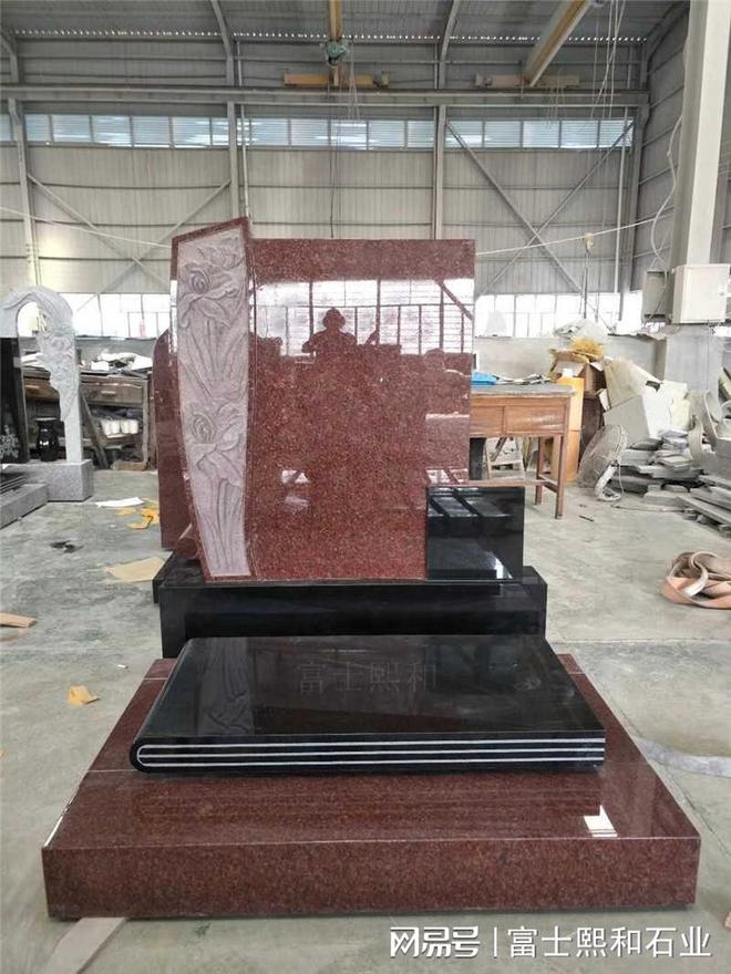 福建墓碑：雕刻技艺与石材艺术的完美结合(图1)