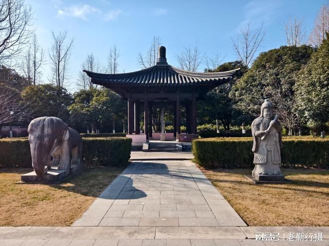无锡泰伯墓谒吴国第一位君主、第一世家吴姓始祖(图7)