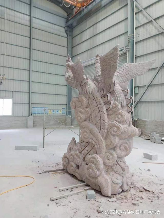 匠心独运：景观雕塑石雕的雕刻工艺揭秘（多图欣赏）(图1)