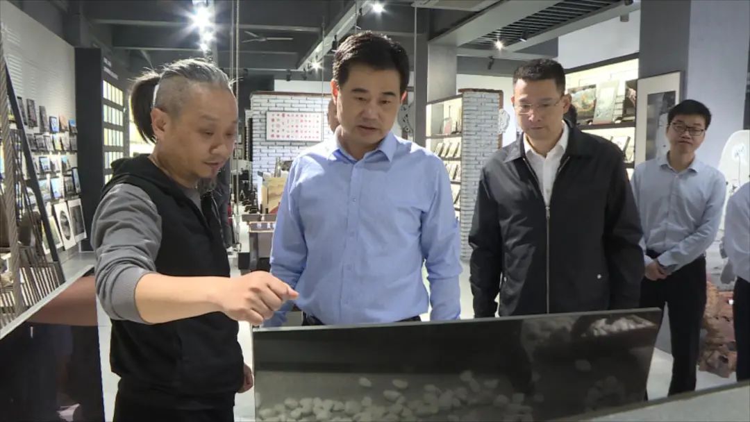 省财政厅调研组莅临惠安调研(图1)