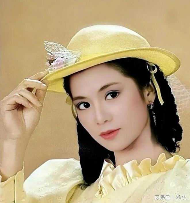 九游体育网站：“俏黄蓉”翁美玲的自杀是否和不幸的童年经历有关？(图3)