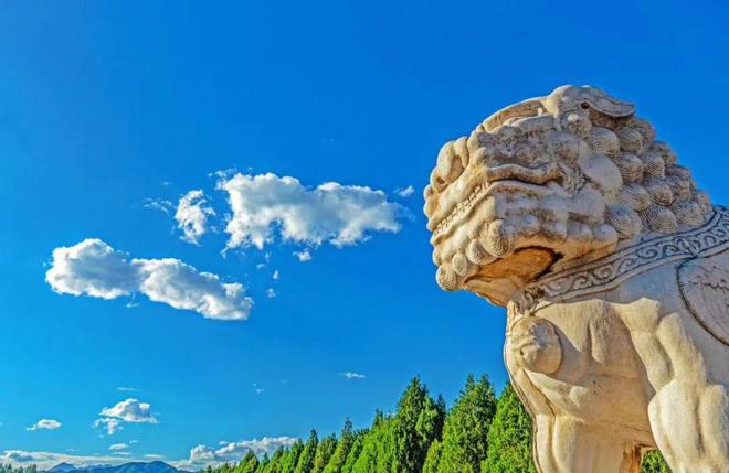 九游体育网站：细嚼慢咽认真品味清东陵的石雕艺术（一）(图3)