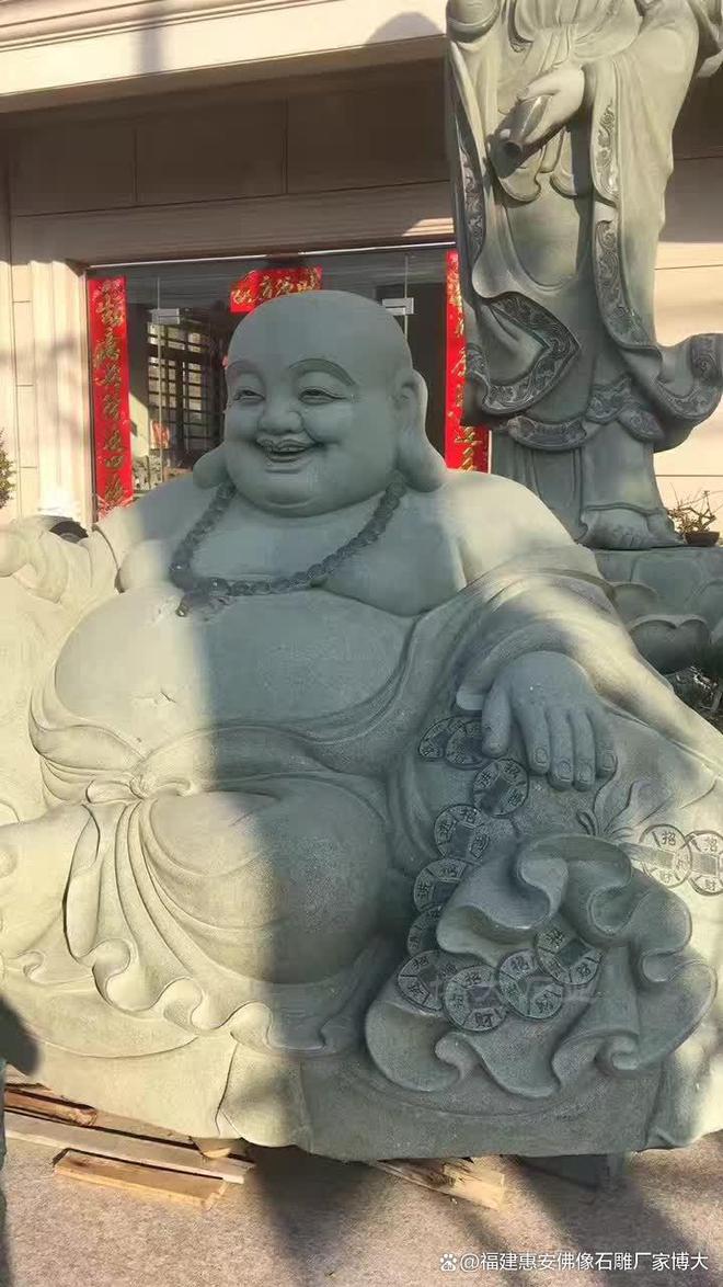 石雕弥勒佛的创意设计与现代审美(图3)
