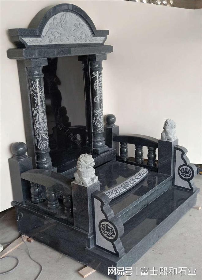 千年石魂匠心传承：现代福建墓碑制作加工探秘(图2)