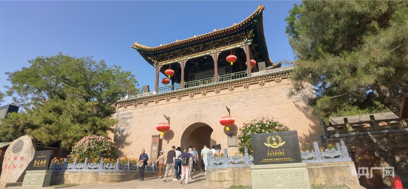 屋檐上的文脉三晋大地上的中国北方第一文化巨族之宅(图1)